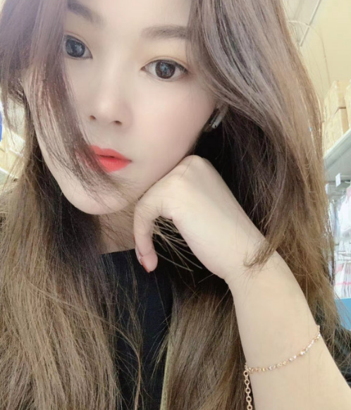 姗姗来迟的珊珊